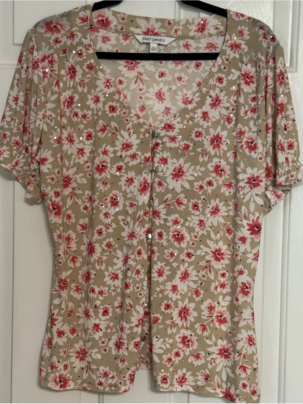 Emily Daniels Beige and Pink Floral Button-Front Blouse